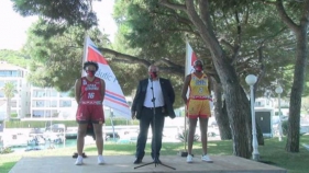 L’UNI Girona de bàsquet femení presenta les noves equipacions a Port d’Aro