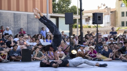 Arrenca la 29a Fira del Circ al Carrer de la Bisbal