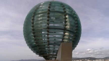 La balisa verda del Port de Palamós ja està reparada