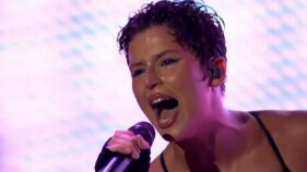 L'espectacle de Nathy Peluso fa embogir el públic de Porta Ferrada